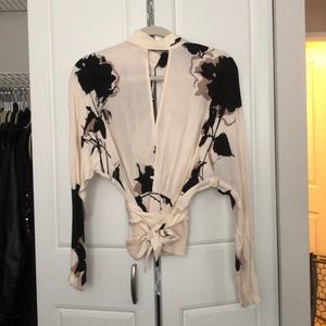 Free people long sleeve blouse high neck low V, S